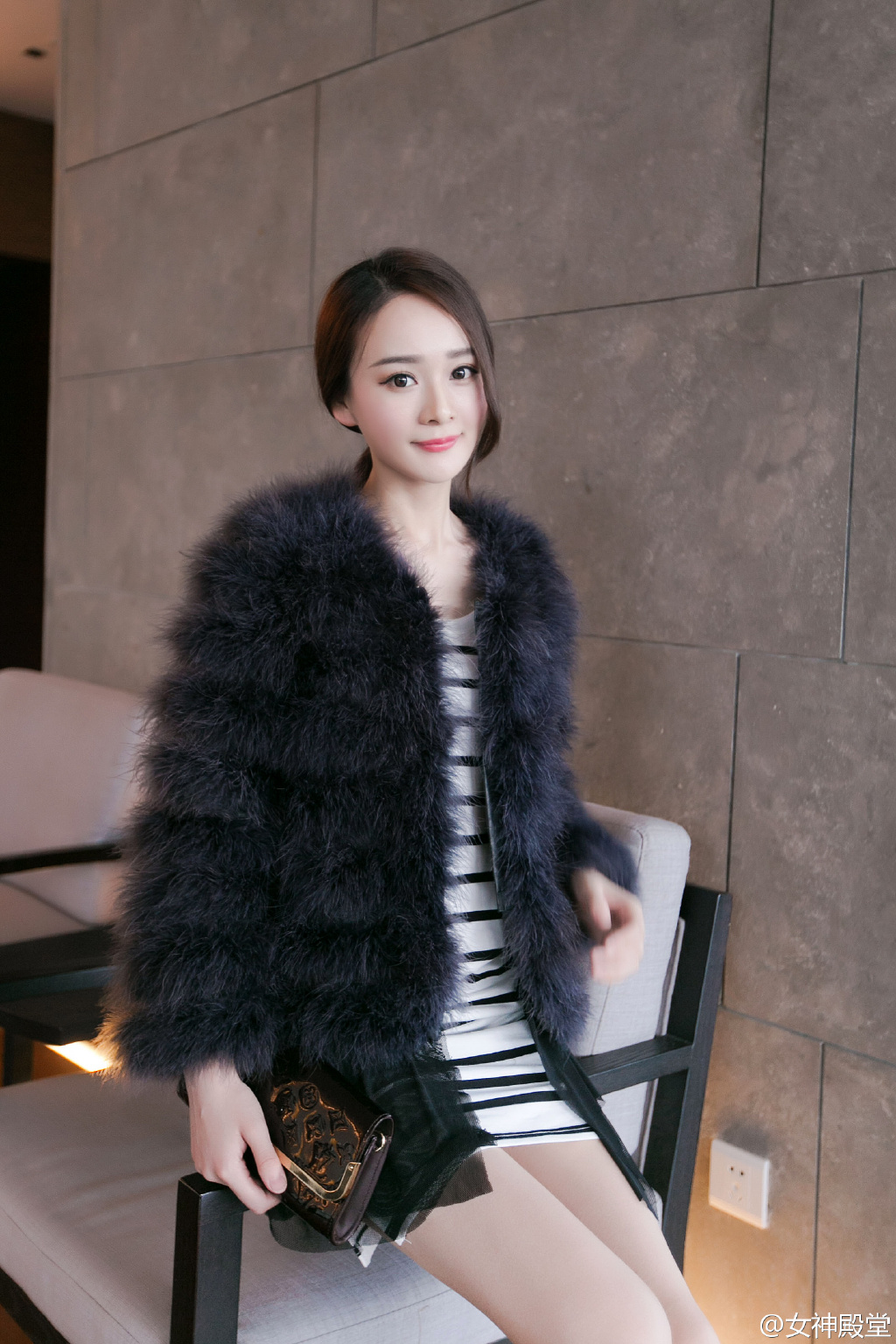 杨幂替身卓亨瑜生活照 颜值不输杨幂