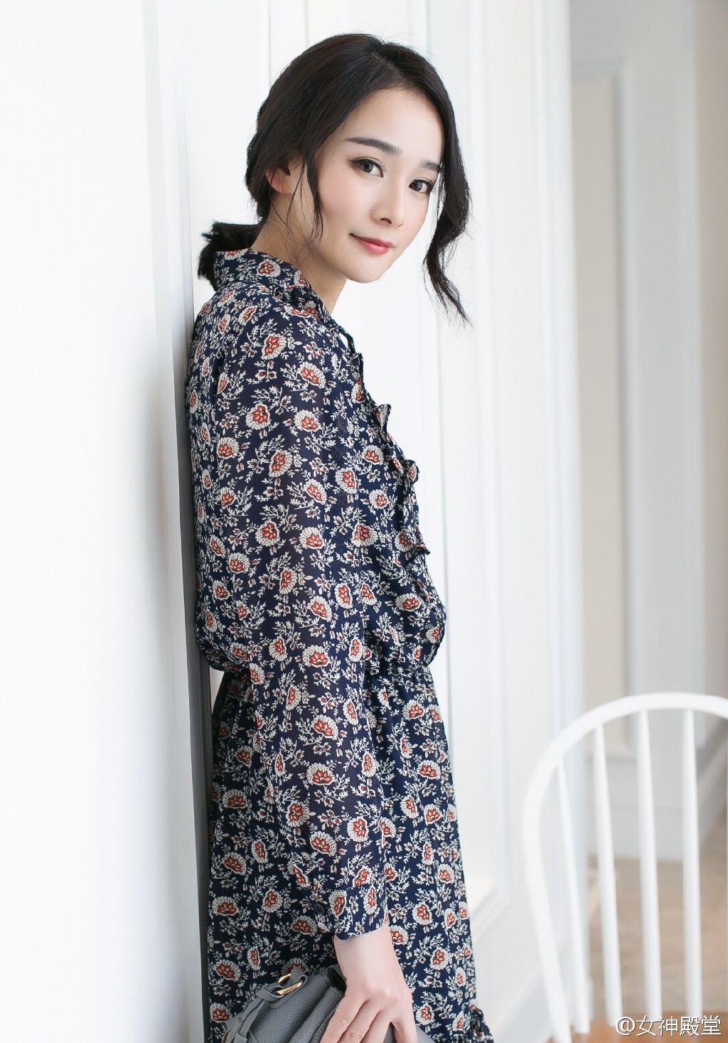 杨幂替身卓亨瑜生活照 颜值不输杨幂