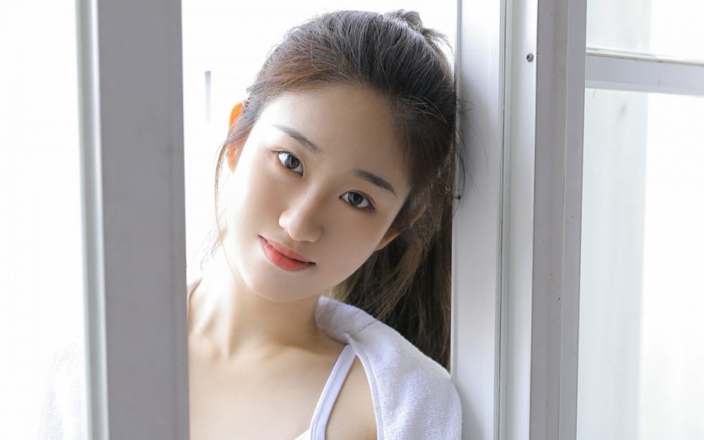 校园氧气美女死库水连体泳衣清纯养眼福利图片