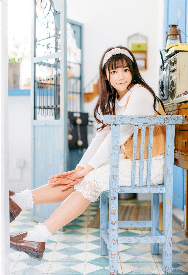 日本熟女36d奶细腰盈盈一握美乳呼之欲出性感美人图