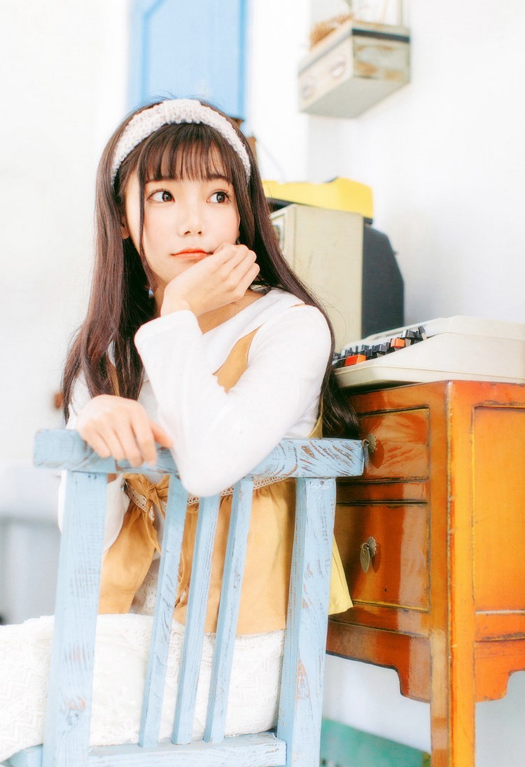 日本熟女36d奶细腰盈盈一握美乳呼之欲出性感美人图