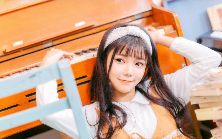 日本熟女36d奶细腰盈盈一握美乳呼之欲出性感美人图