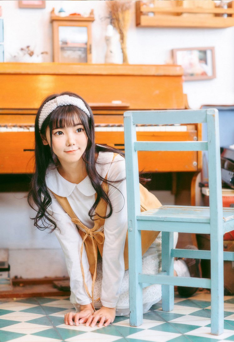 日本熟女36d奶细腰盈盈一握美乳呼之欲出性感美人图