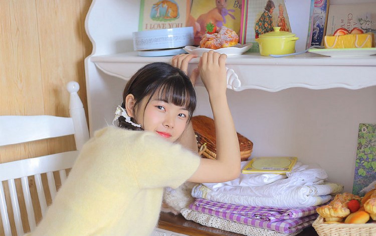 日本熟女36d奶细腰盈盈一握美乳呼之欲出性感美人图