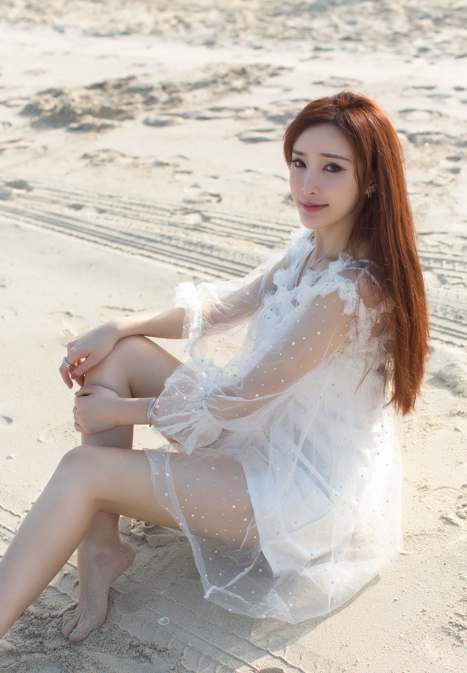 夜店辣妹连体皮衣风情姿势双乳翘挺性感诱惑写真