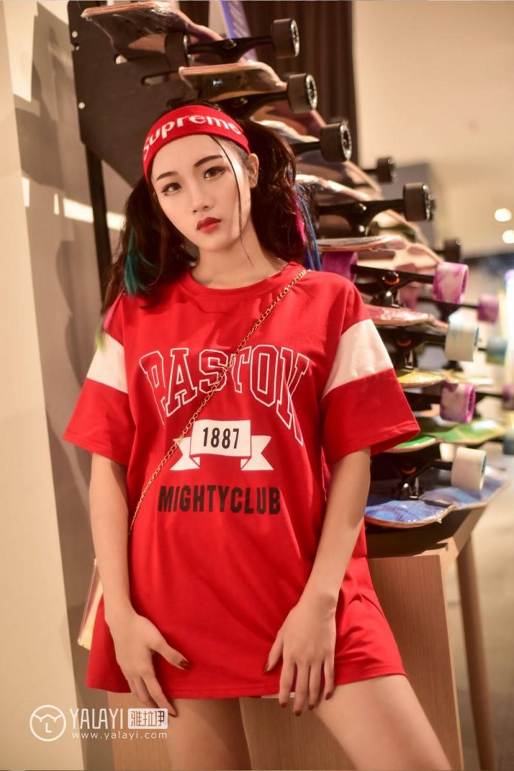 校园啦啦队宅男校花女神火辣吸晴养眼性感美女图片