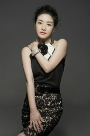 贺丹丹百变造型写真 气质儒雅迷人