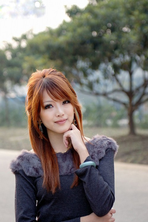 美女夏日清新写真 黑白对比色显青春活力